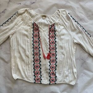 Lucky Brand 3/4 sleeves Embroidered Peasant Top- XL